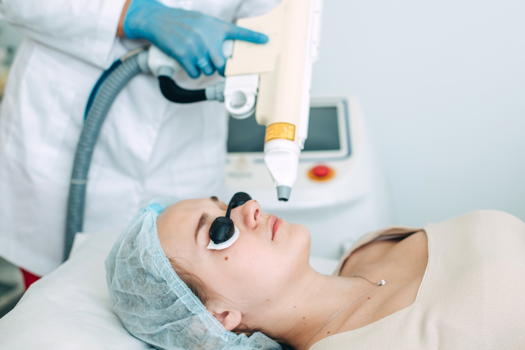 Лечение акне лазером